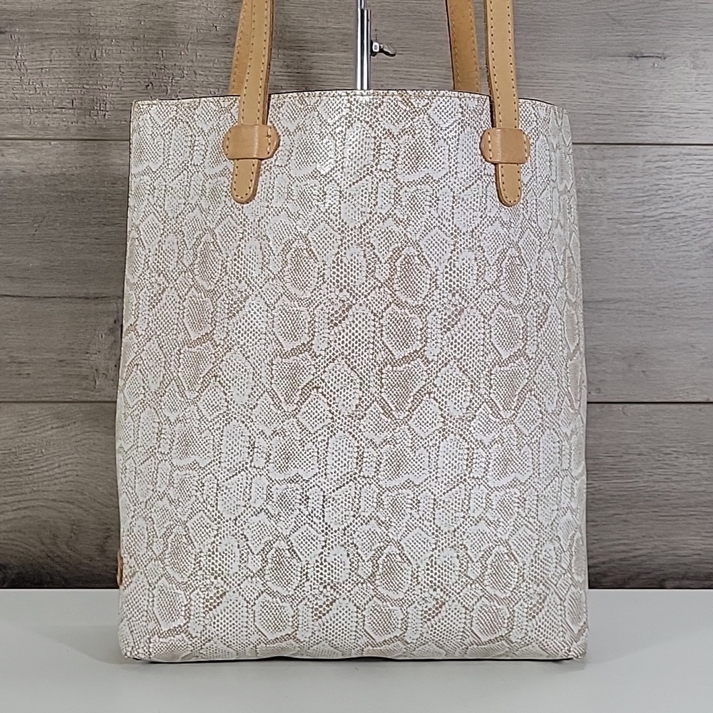 Consuela Clay Everyday Tote Bag - Picture 2 of 15